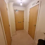 Rent 3 bedroom flat in Aberdeen