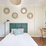 Rent a room in lisbon