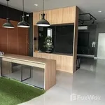 Rent 6 bedroom house of 496 m² in Bangkok