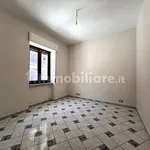 Affitto 4 camera appartamento di 138 m² in Reggio Calabria