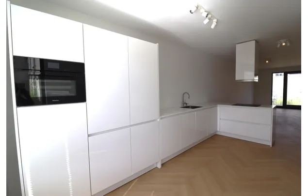 Huur 4 slaapkamer huis van 130 m² in Scharn