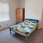 Rent 5 bedroom house in East Midlands