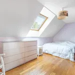 Maison de 210 m² avec 7 chambre(s) en location à LISSIEU