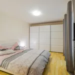 Miete 7 Schlafzimmer wohnung von 136 m² in Berlin