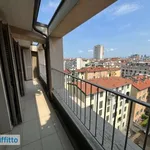 Rent 3 bedroom apartment of 130 m² in Milan