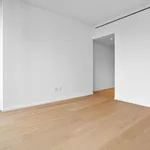 Rent 3 bedroom apartment of 135 m² in New York