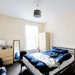 Rent 6 bedroom house in East Midlands