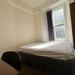 Rent 3 bedroom flat in Scotland