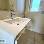 Rent 3 bedroom apartment of 110 m² in Milan