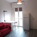 Rent 1 bedroom apartment of 32 m² in Milano