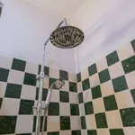 Rent a room in lisbon