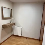 Rent 3 bedroom apartment of 8 m² in Girona