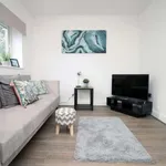 Rent 2 bedroom apartment of 797 m² in Cardiff