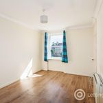 Rent 2 bedroom flat in Edinburgh