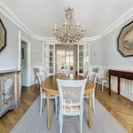 Rent 7 bedroom apartment of 187 m² in Paris