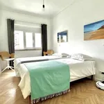 Rent 2 bedroom apartment of 70 m² in lisbon