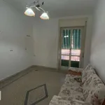 Affitto 5 camera appartamento di 102 m² in Naples