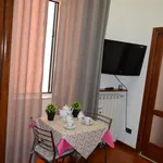 Rent 1 bedroom apartment of 60 m² in Napoli