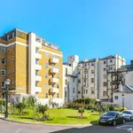 Rent 2 bedroom flat in Brighton