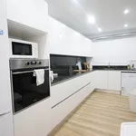 Rent 3 bedroom apartment of 9 m² in Barcelona