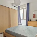 Rent a room of 70 m² in milan