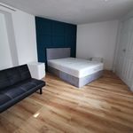 Rent 4 bedroom flat in Swansea