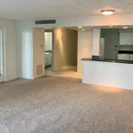 Rent 2 bedroom apartment of 133 m² in Chicago