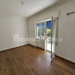 Affitto 5 camera appartamento di 243 m² in Palermo