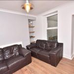 Rent 4 bedroom flat in Wales