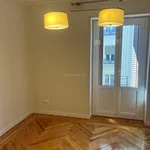 Alquilo 3 dormitorio casa de 110 m² en Madrid