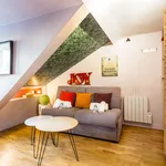 Rent 1 bedroom apartment of 21 m² in Paris