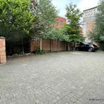 Rent 2 bedroom house of 270 m² in Leicester