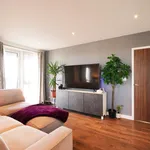 Rent 3 bedroom apartment in London