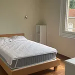 Appartement de 84 m² avec 4 chambre(s) en location à Nantes