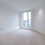 Rent 3 bedroom flat in London