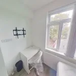 Rent 4 bedroom house in West Midlands