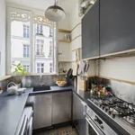 Appartement de 690 m² avec 1 chambre(s) en location à Paris