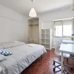 Rent a room in lisbon