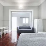 Rent a room in lisbon