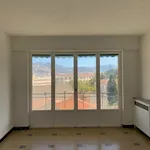 Rent 2 bedroom apartment of 66 m² in Marseille