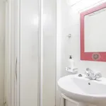 Rent 3 bedroom apartment in Barcelona