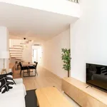 Rent 3 bedroom apartment in barcelona