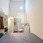 Rent a room in lisbon