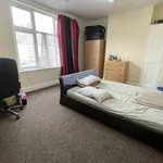 Rent 5 bedroom house in East Midlands