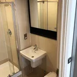 Rent 2 bedroom house in Leeds