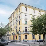 Rent 3 bedroom apartment of 67 m² in Milano