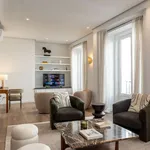 Rent 3 bedroom apartment of 155 m² in madrid