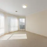 Rent 3 bedroom house in Point Cook