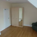 Rent 4 bedroom apartment in Wales