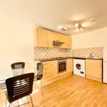 Rent 2 bedroom flat in Salford